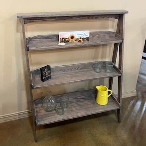 IN-STOCK - Oak Ladder Stand